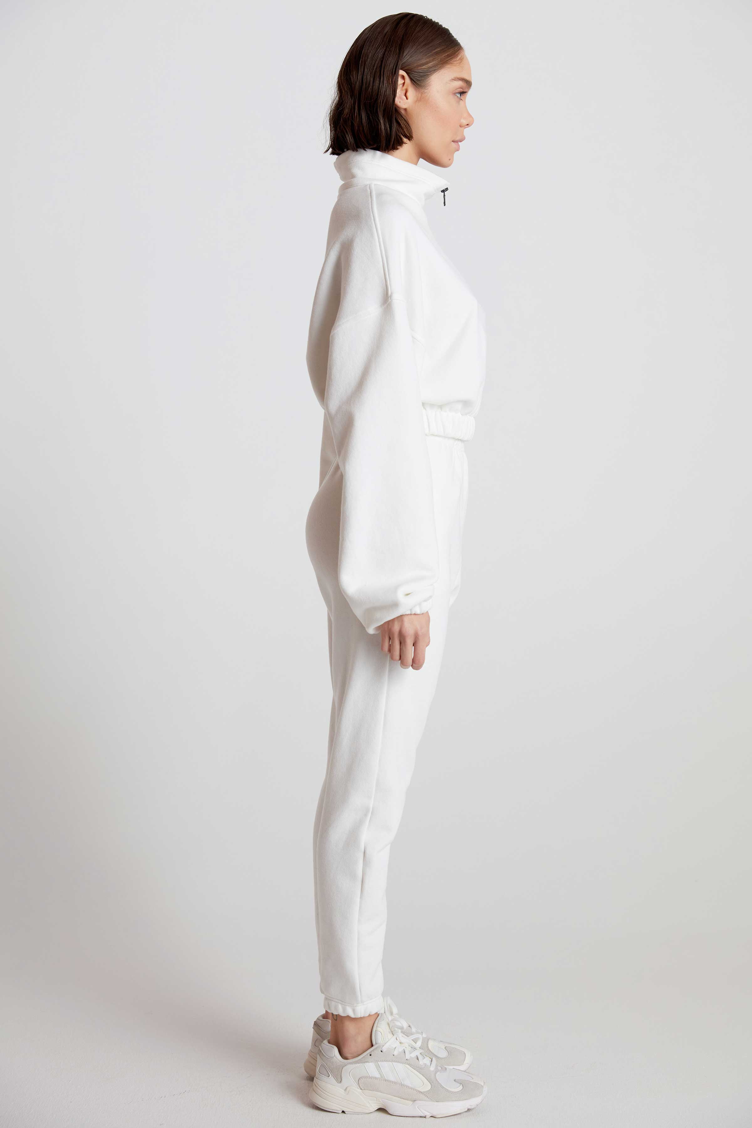 #color_white