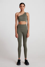 Athletics 0035 - Olive