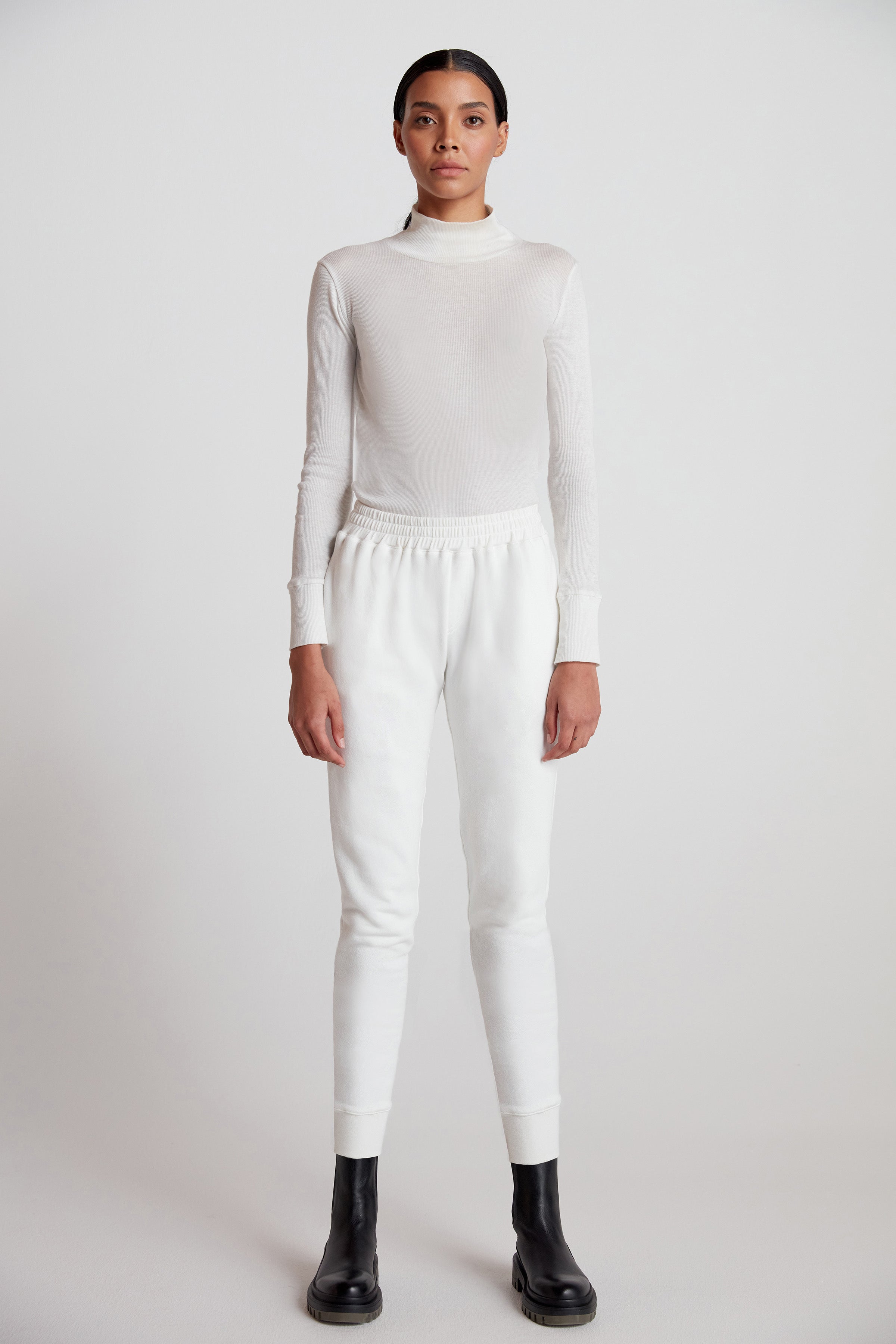 #color_white