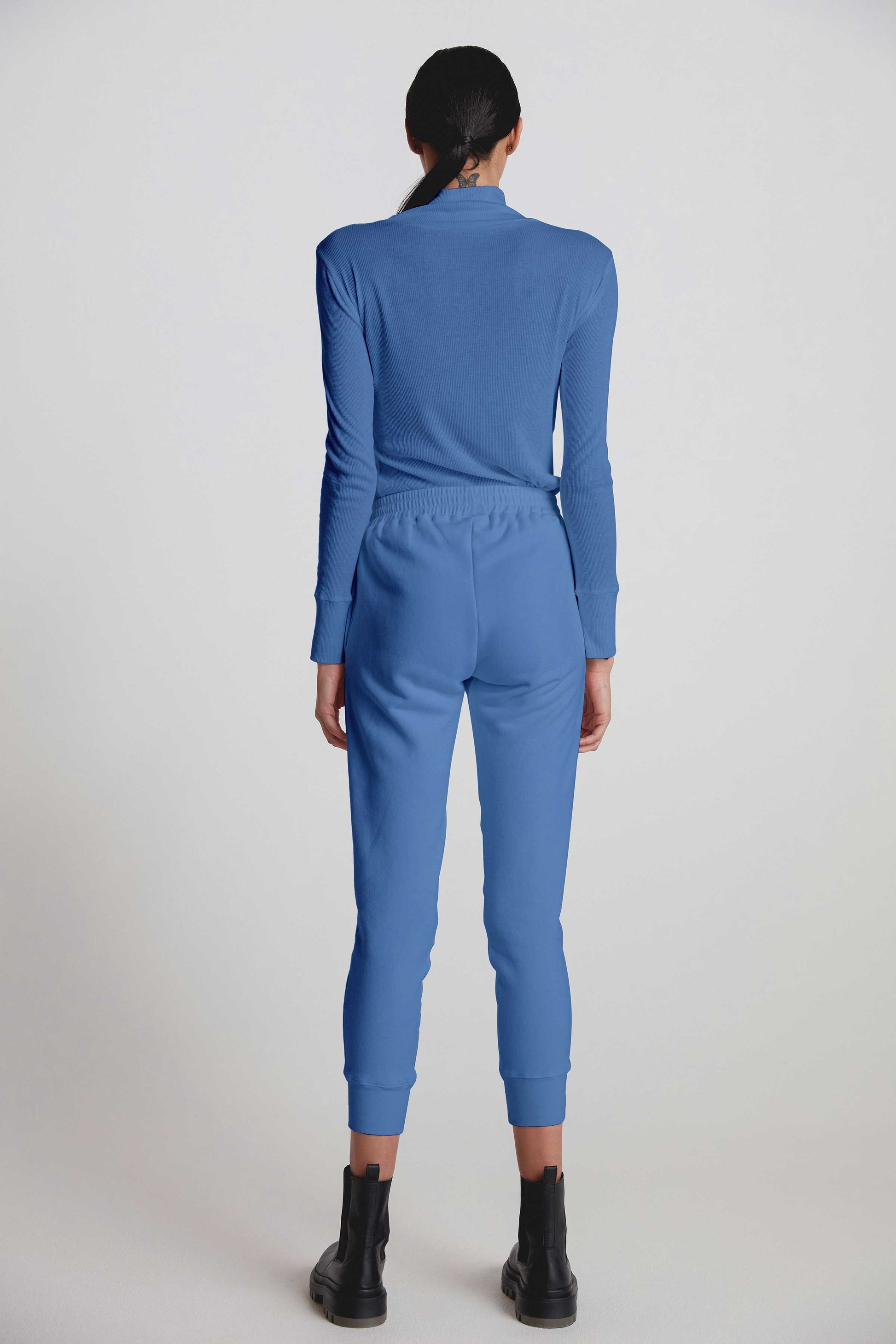 #color_dusty-blue